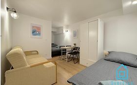 Ocean Room - 1 Km To Baltic Sea & 15 Minutes To Gdansk Old Town